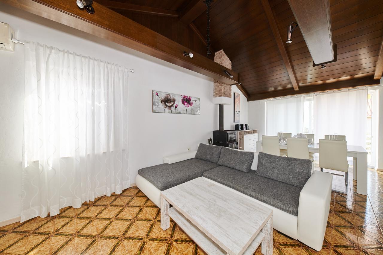 Apartments Gvarda Umag Eksteriør billede