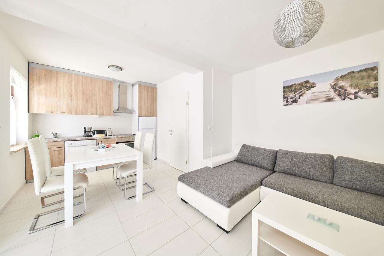 Apartments Gvarda Umag Eksteriør billede